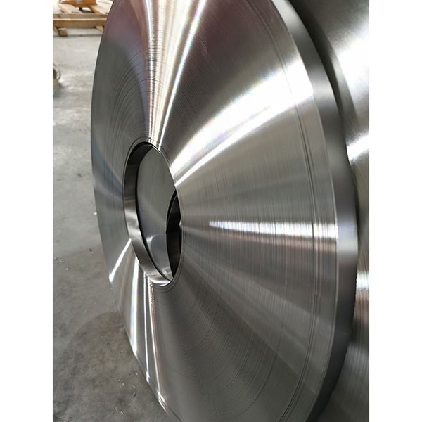 Cad é scragall cruach dhosmálta?